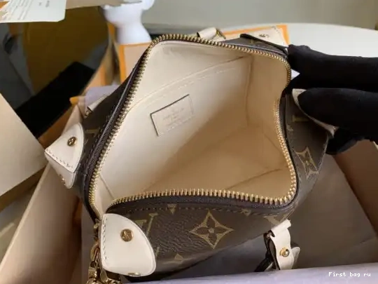 Frstbag ru VUITTON LOUIS PETITE MALLE SOUPLE 0704